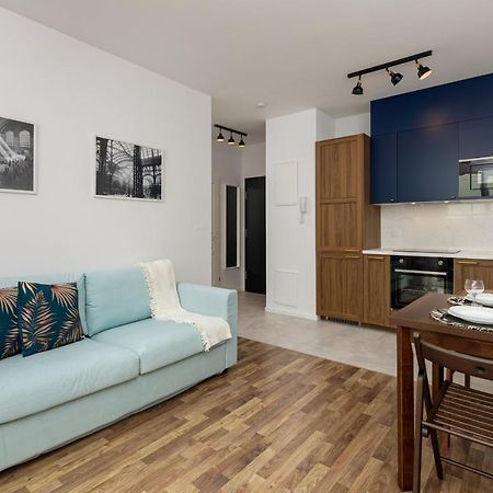 Stacja Wola Apartments With Parking By Noclegi Renters Varsovia Exterior foto