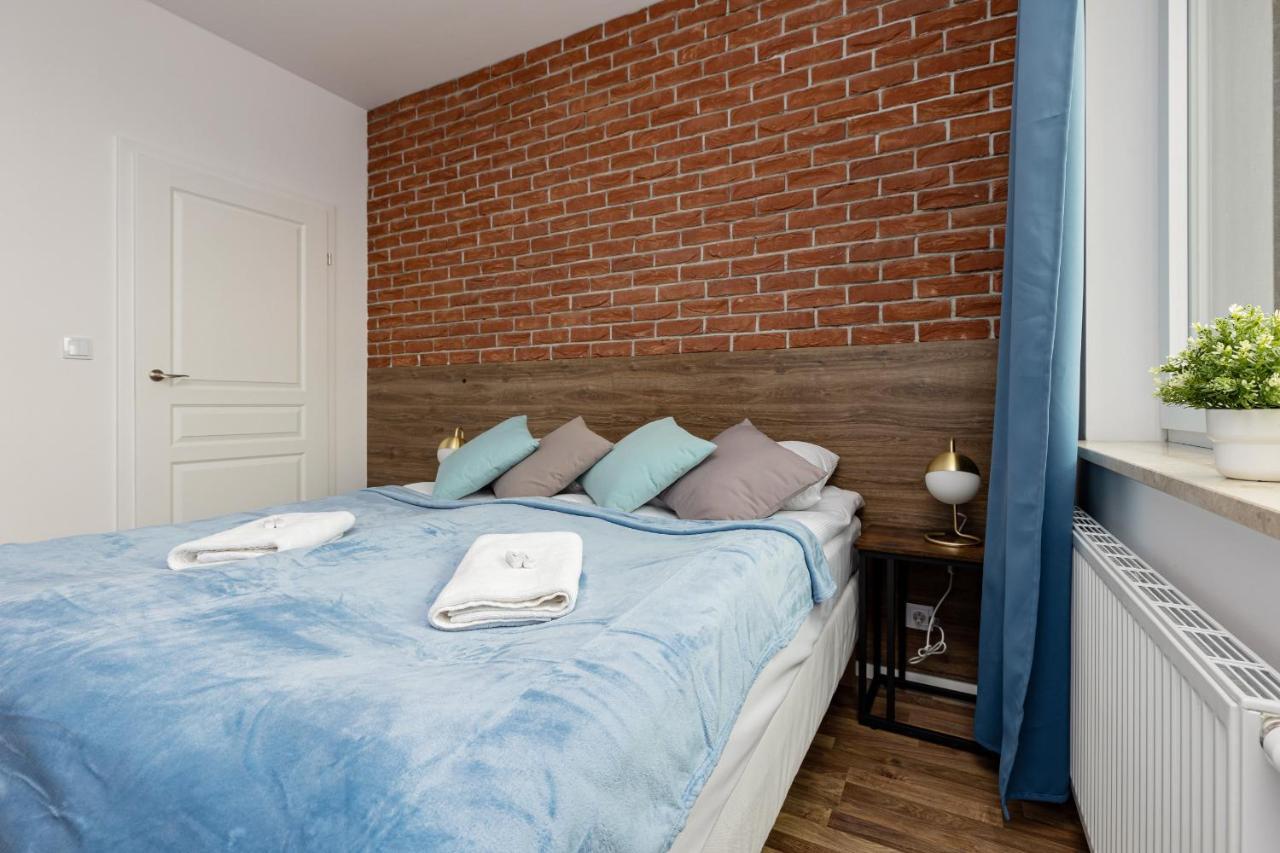 Stacja Wola Apartments With Parking By Noclegi Renters Varsovia Exterior foto